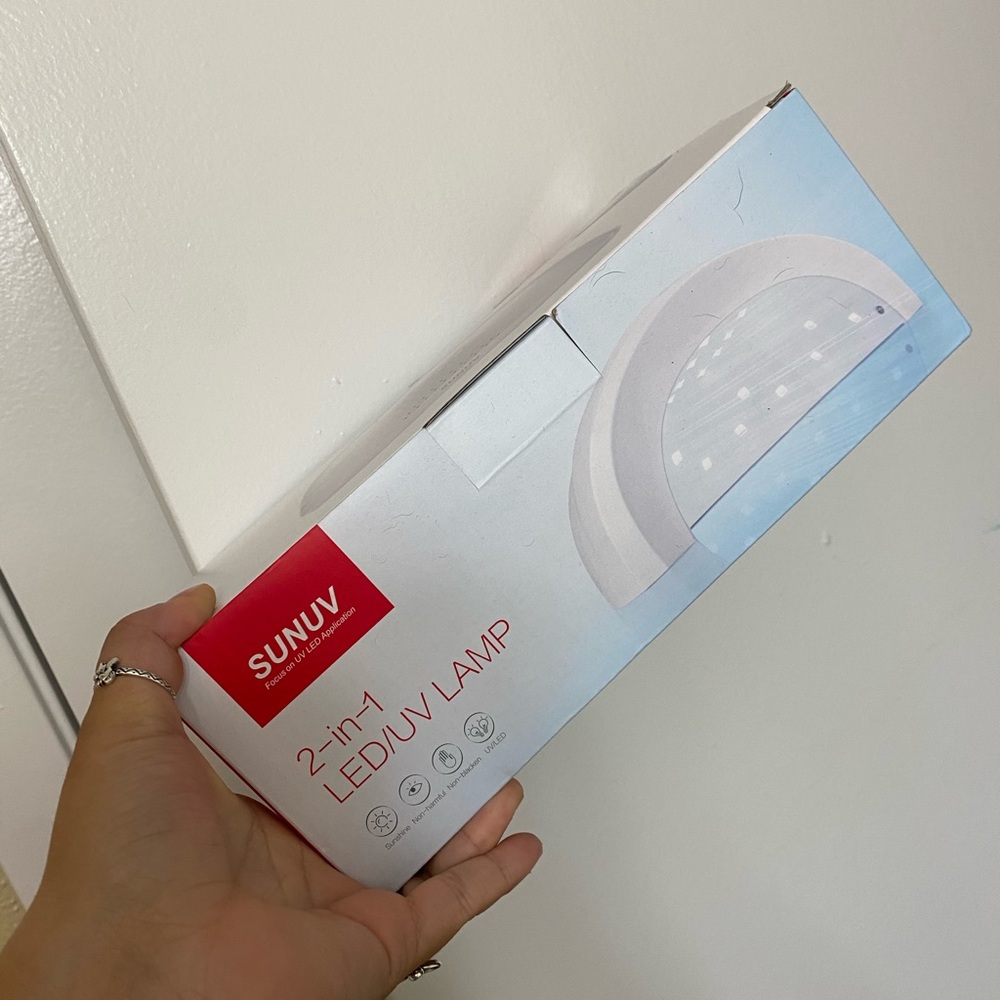UV nail lamp